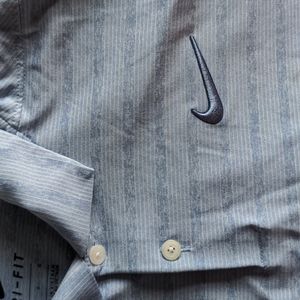 Nike golf shirt L